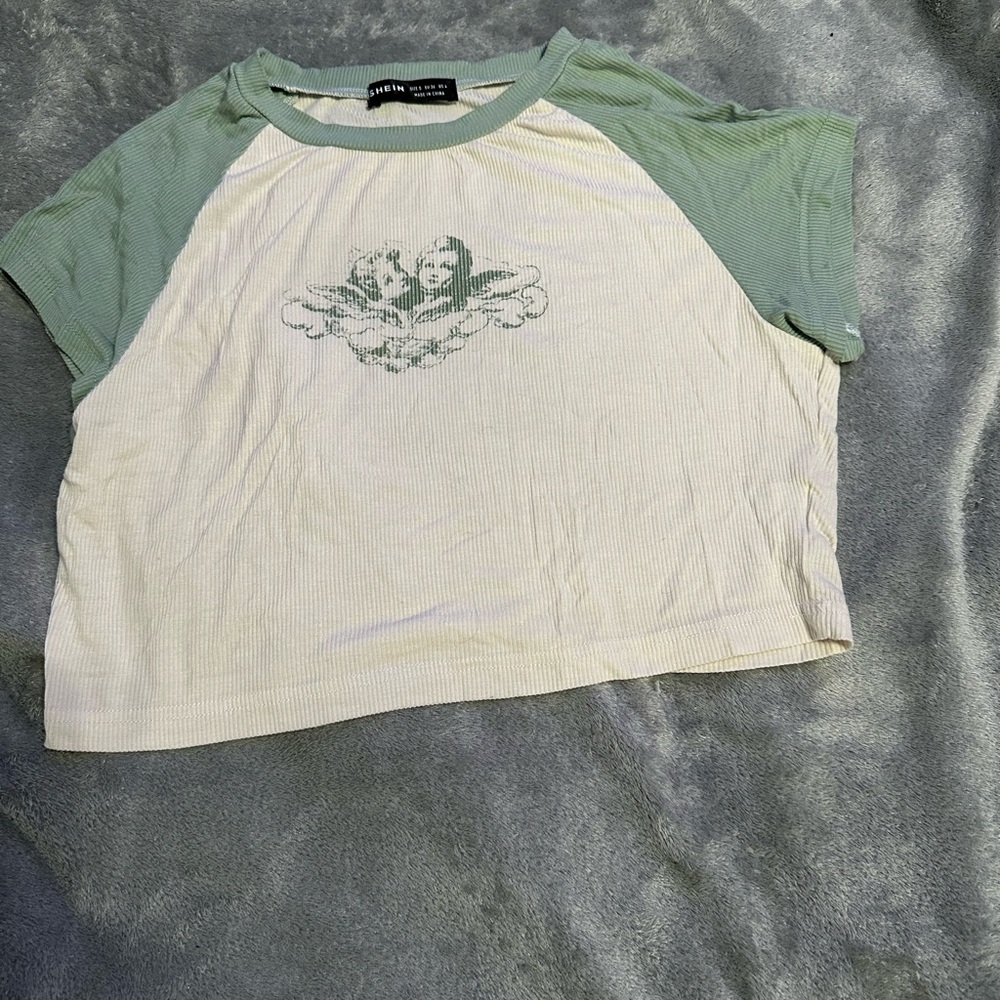 SHEIN Cream Raglan Crop Top